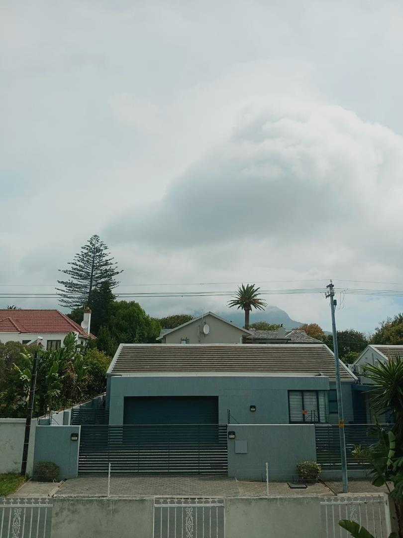 To Let 1 Bedroom Property for Rent in Rondebosch Western Cape